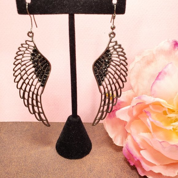Angel Wing w/Black Beads Hanging Earrings - Picture 4 of 5
